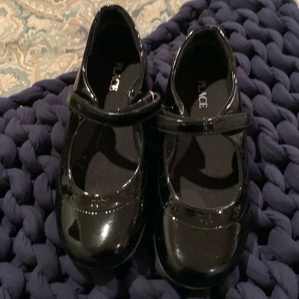 Children’s Place Patten Leather Shoe Size 4